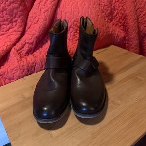 Frye leather ankle boots back zipper